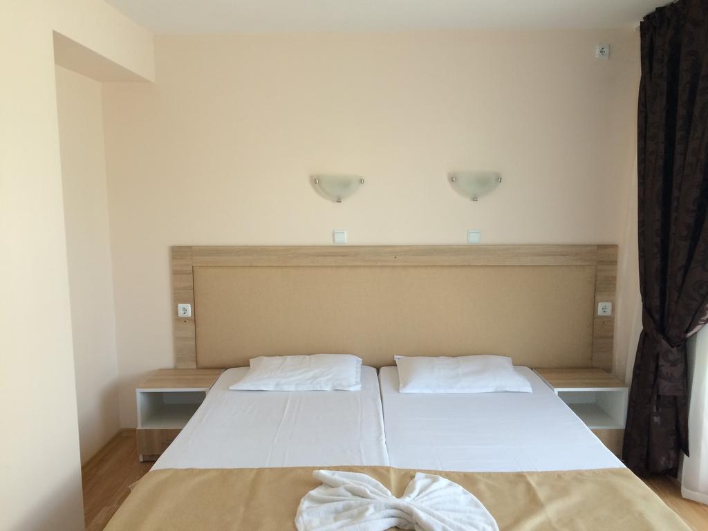 Beach Aparthotel Salt Lake 帕莫瑞 外观 照片